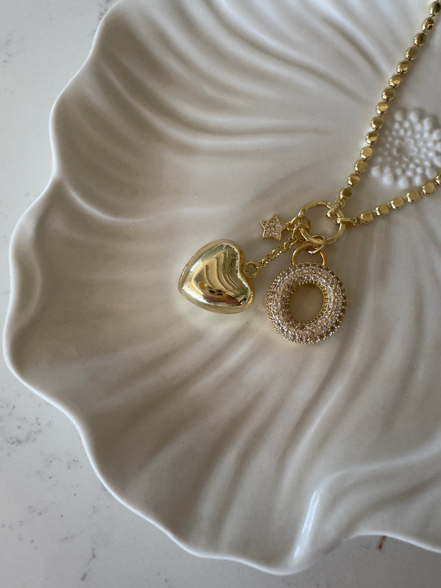 שרשרת אות לבחירה קמילה