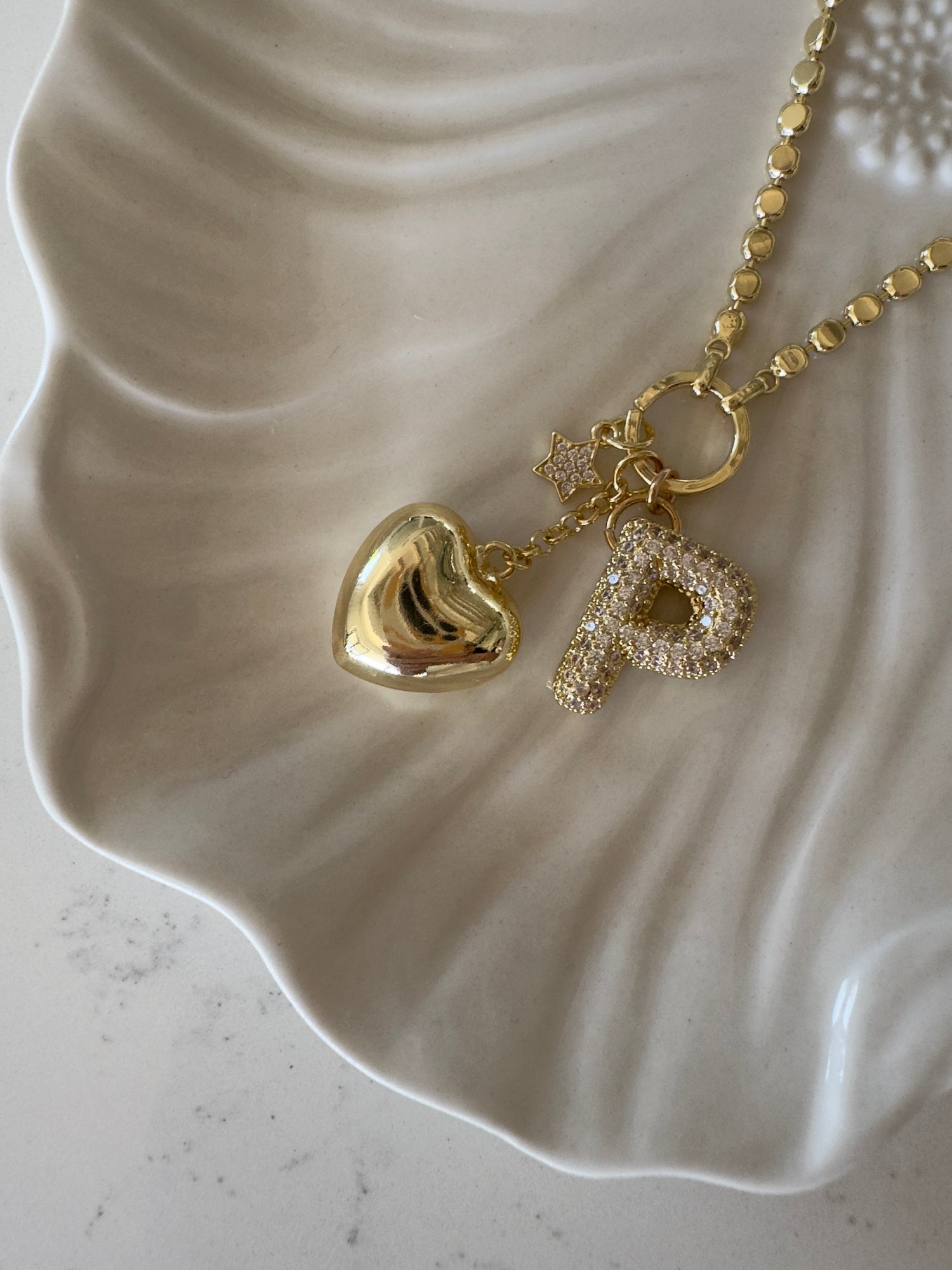 שרשרת אות לבחירה קמילה